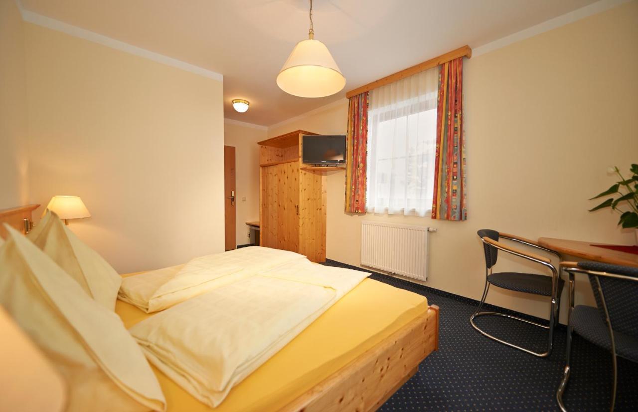 Laerchenhof Hotel Flachau Room photo